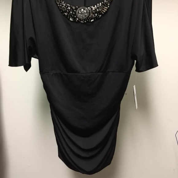Black Mid-arm Rhinestone Ruched Shirt - Picture 5 of 5